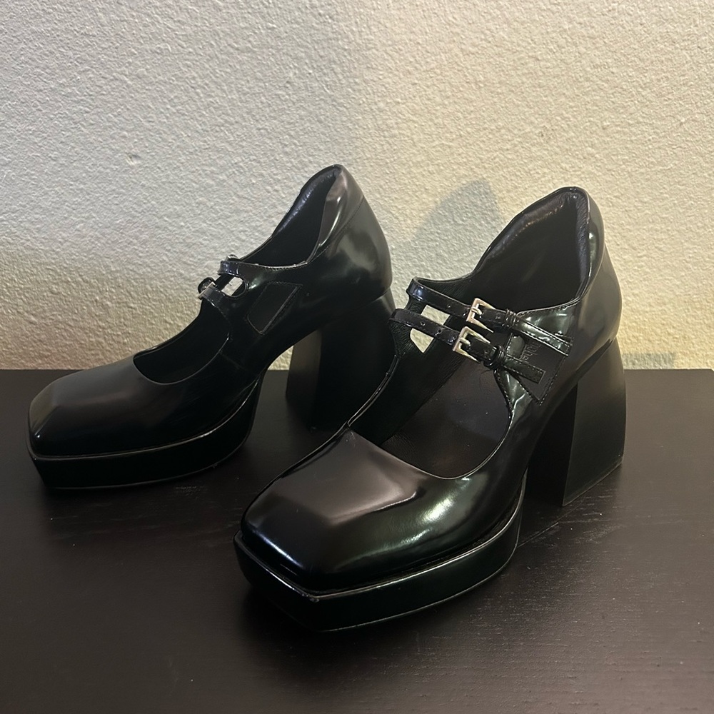 Jeffrey Campbell Platform Mary Janes women’s size 9